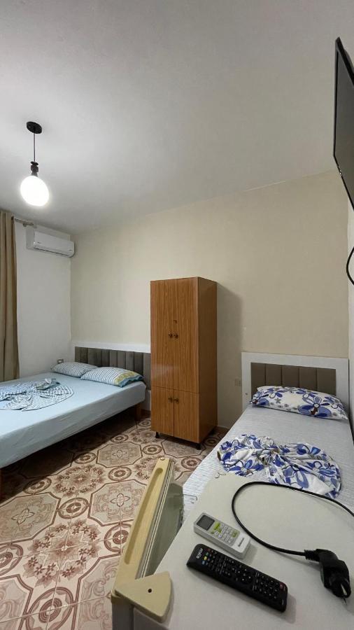 Vila Osmenaj Rent Room Or Apartment Vlorë Exterior foto